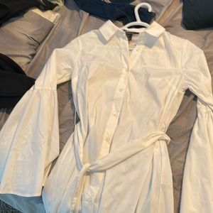 Small forever 21 Long sleeve white button down dress